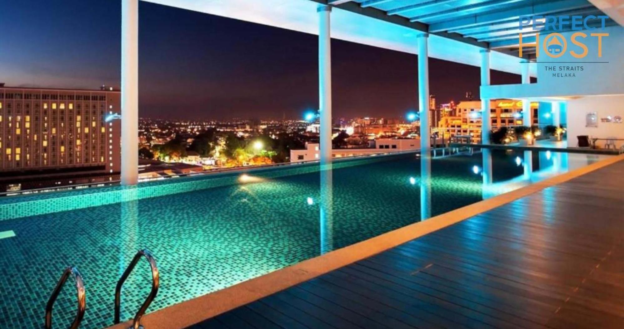 The Straits Melaka By Perfect Host Aparthotel Exterior photo