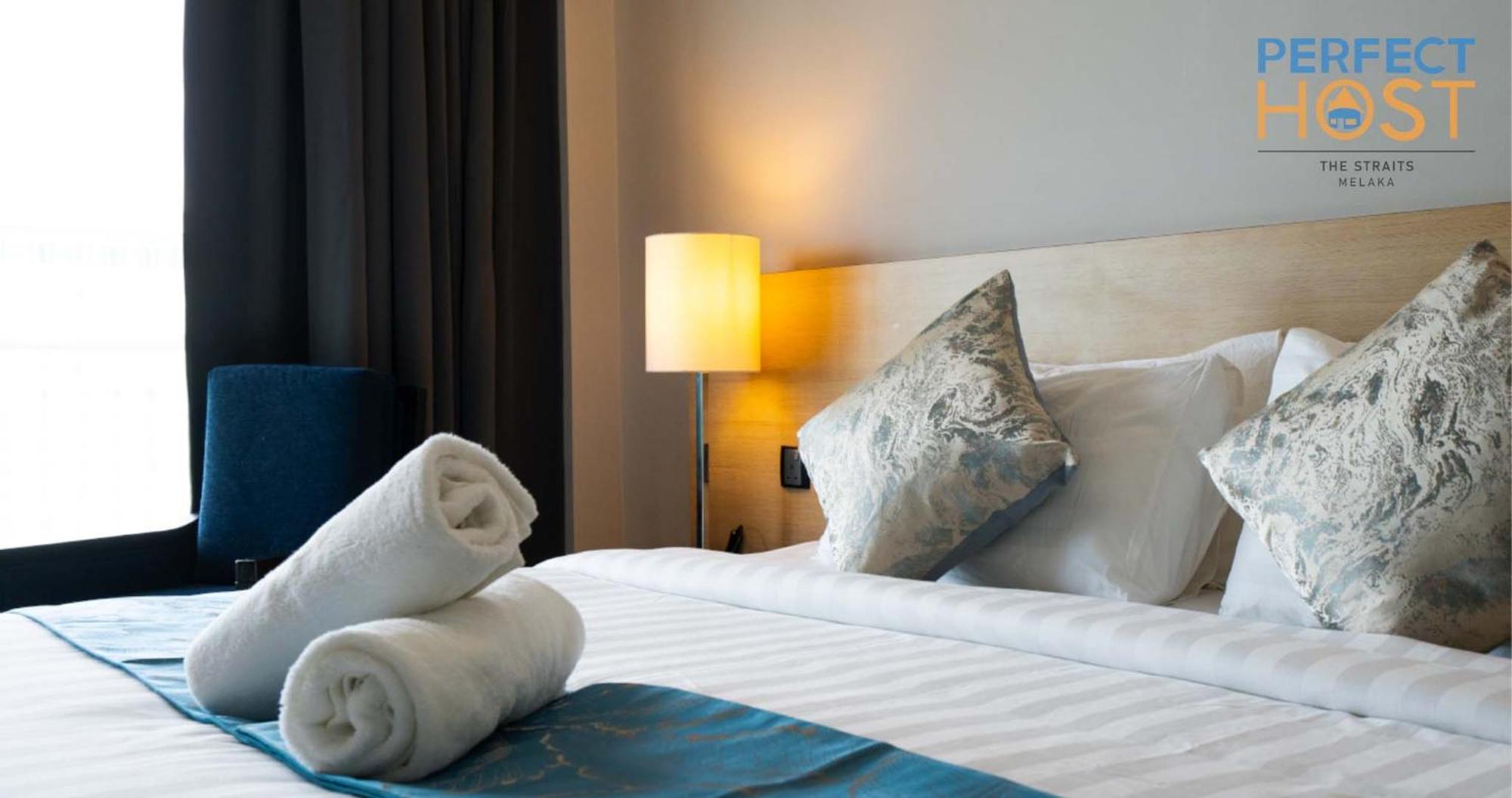 The Straits Melaka By Perfect Host Aparthotel Exterior photo