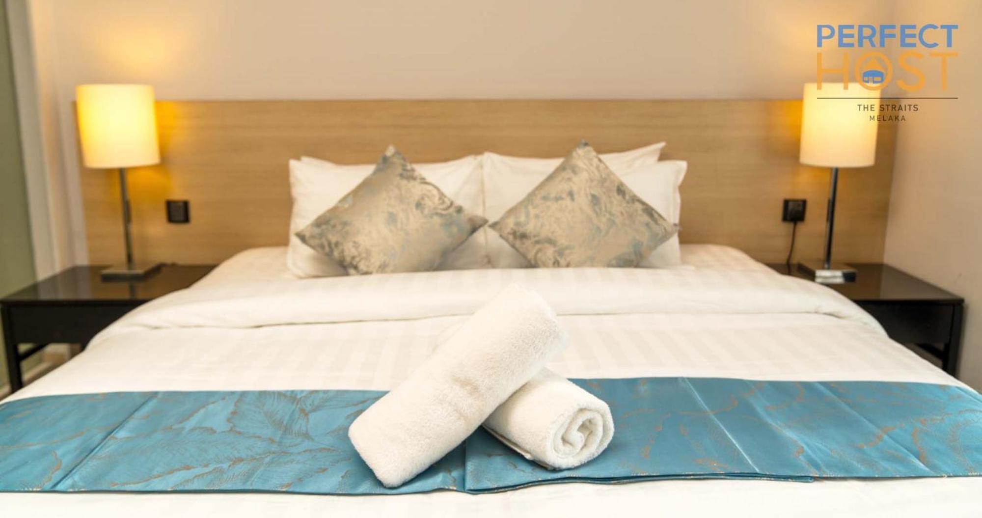 The Straits Melaka By Perfect Host Aparthotel Exterior photo