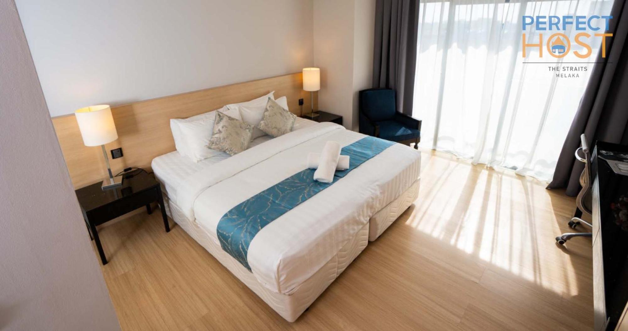 The Straits Melaka By Perfect Host Aparthotel Exterior photo